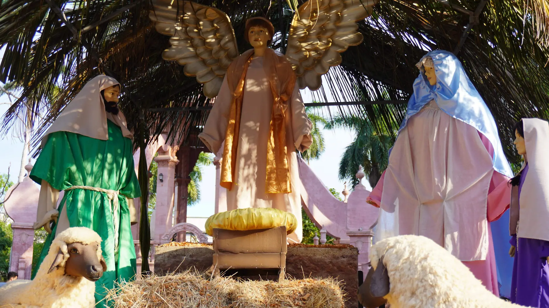 Los países cristianos empezaron a celebrar la “Misa de Cristo” (Crist’s Mass, convertido en Christmas). Josué García